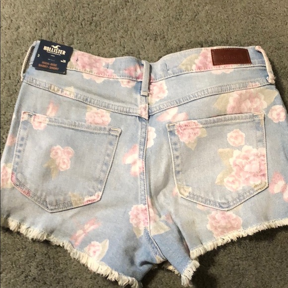 High rise short short - Picture 2 of 4